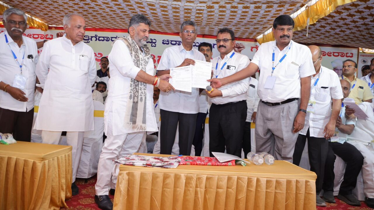 ಗುತ್ತಿಗೆದಾರರ ಬಾಕಿ ಬಿಲ್ ಪಾವತಿಗೆ ಕ್ರಮ: ಸಿಎಂ ಜೊತೆ ಶೀಘ್ರವೇ ಸಭೆ – ಡಿಸಿಎಂ ಡಿ.ಕೆ. ಶಿವಕುಮಾರ್ ಭರವಸೆ