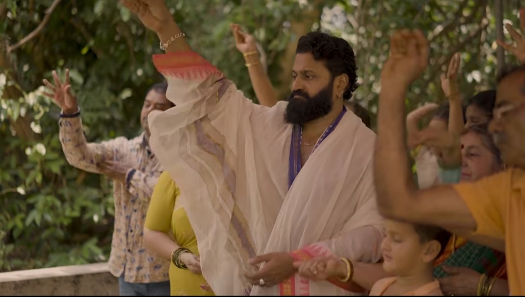 ನಮ್ಮ ಬೇರುಗಳೇ ನಮ್ಮನ್ನು ಗುರುತಿಸುತ್ತವೆ: ಮನೆಯಲ್ಲಿ ಯಕ್ಷಗಾನ, ರಾಮ ಭಜನೆ ಆಯೋಜಿಸಿ ನಟ ರಿಷಬ್ ಶೆಟ್ಟಿ ಭಾವುಕ ಪೋಸ್ಟ್