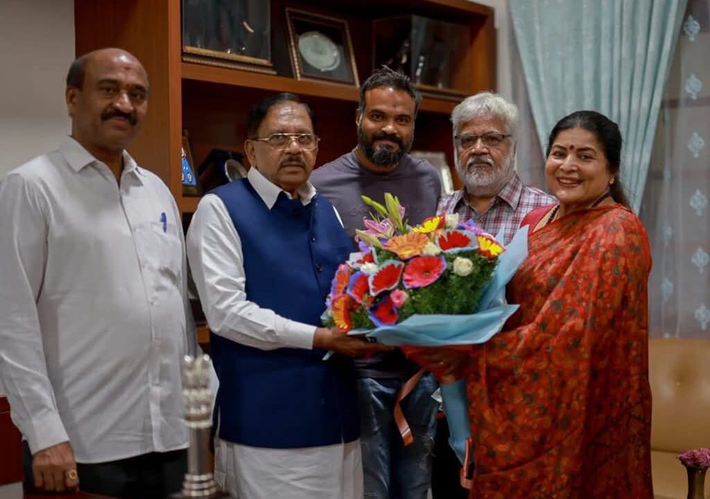 ಕನ್ನಡ ಚಿತ್ರರಂಗದ ಶತಮಾನೋತ್ಸವ ಭವನ ನಿರ್ಮಾಣಕ್ಕೆ 5 ಎಕರೆ ಜಾಗ ನೀಡಿ: ಸರ್ಕಾರಕ್ಕೆ ಚಲನಚಿತ್ರ ವಾಣಿಜ್ಯ ಮಂಡಳಿ ಮನವಿ