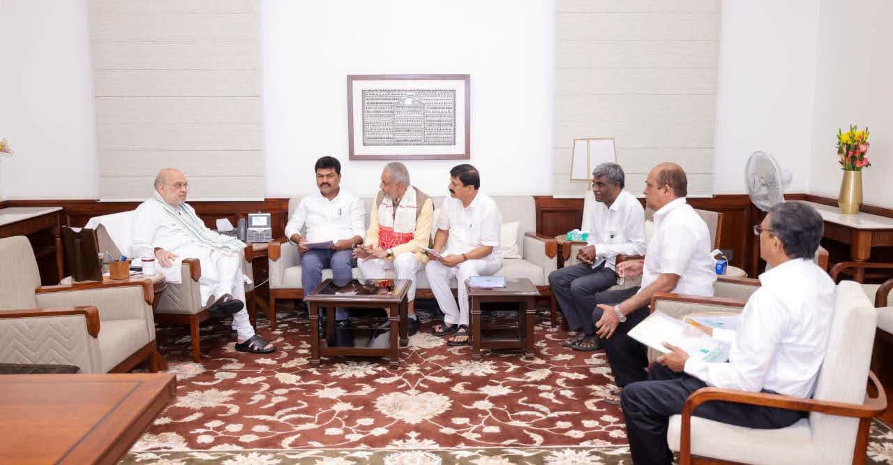 ಅಕ್ರಮ ಅಡಿಕೆ ಆಮದು, ಕಳ್ಳಸಾಗಣೆಗೆ ಬ್ರೇಕ್ ಹಾಕಿ: ದೆಹಲಿಯಲ್ಲಿ ಗೃಹ ಸಚಿವ ಅಮಿತ್ ಶಾಗೆ ಕರ್ನಾಟಕದ ಸಂಸದರ ನಿಯೋಗ ಮನವಿ