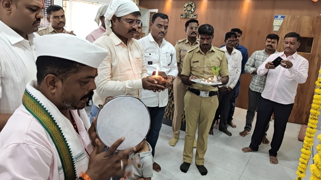 ಕಾಗವಾಡ ಪೊಲೀಸ್ ಠಾಣೆಯ‌ಲ್ಲಿ ಆಯುಧ ಪೂಜೆ ಹಾಗೂ ವಿಜಯದಶಮಿಯ ಸಂಭ್ರಮ